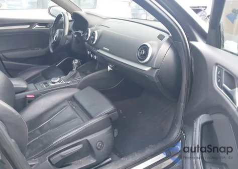 2019 Audi S3 2.0T Premium Plus z USA, uszkodzony, nr VIN WAUB1GFF3K1017914